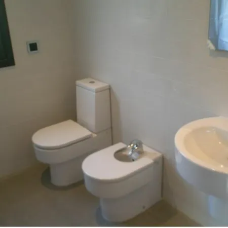 106176 House In